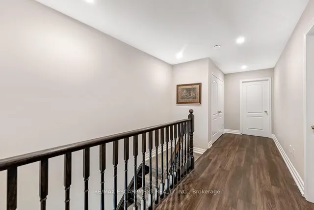 Additional image 12 of 21 Forest Valley Cres