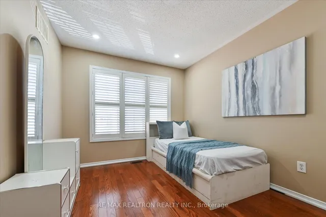 Additional image 10 of 78 Dairy Dr