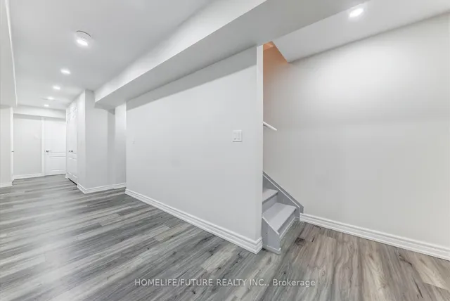 Additional image 31 of 44 Haymarket Dr