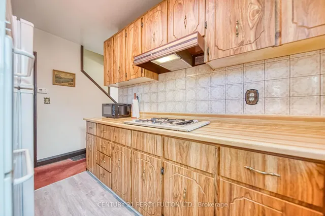 Additional image 10 of 3184 St Clair Ave