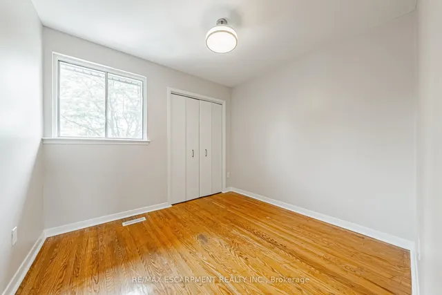 Additional image 18 of 5470 Schueller Cres