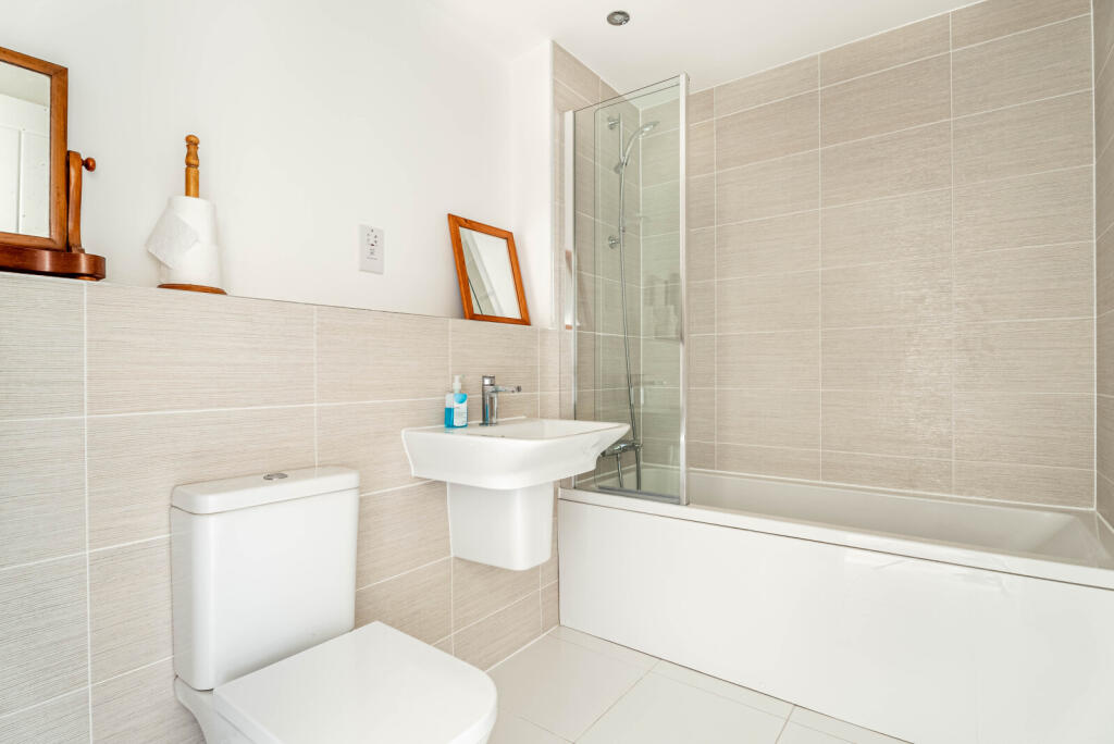 Additional image 9 of Falcon Way, St. Albans, Hertfordshire, AL4