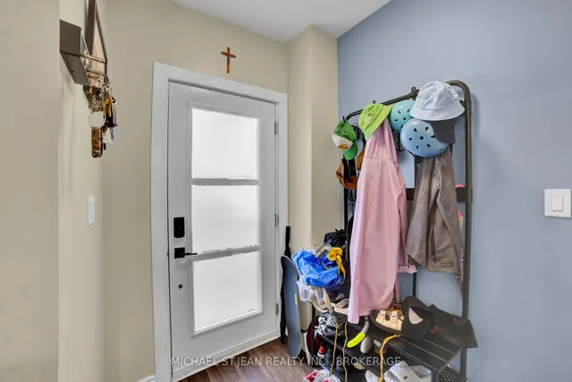 Additional image 7 of 6 Frederick Ave