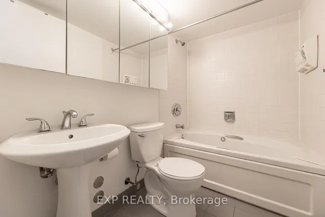 Additional image 18 of 1055 Bay St Unit 1903