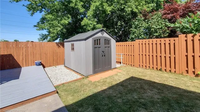 Additional image 34 of 183 Alderlea Ave