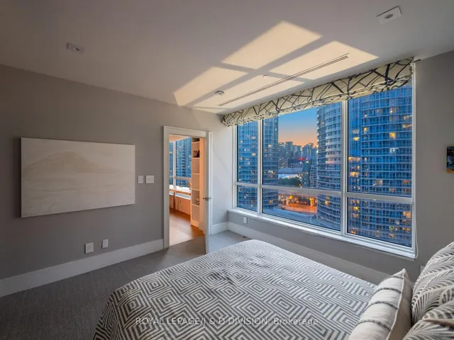 Additional image 31 of 211 Queens Quay Unit 1201