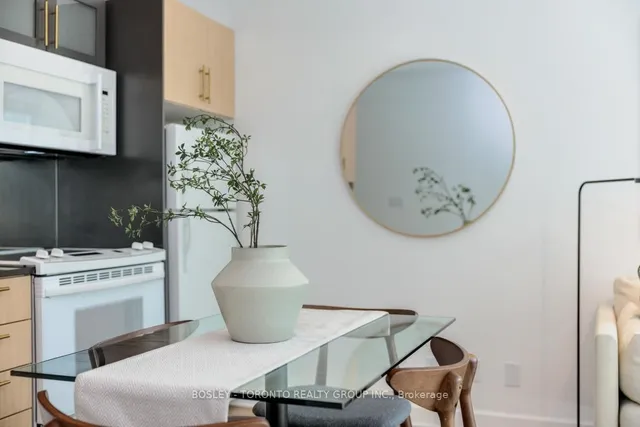 Additional image 16 of 350 Wellington St Unit 219