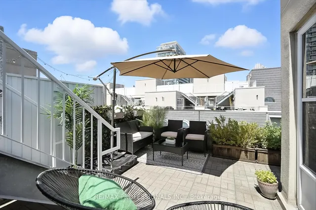 Additional image 27 of 32 Stadium Rd Unit 325