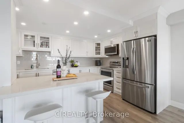 Additional image 10 of 511 The West Mall Unit 709