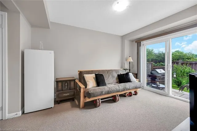 Additional image 33 of 21 Hepworth Cres