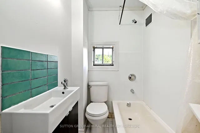 Additional image 16 of 43 Bristol Ave