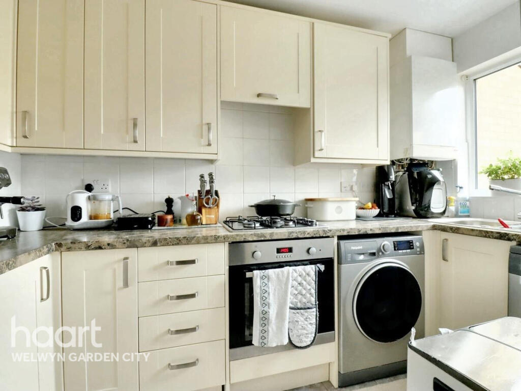 Additional image 5 of Forresters Drive, Welwyn Garden City