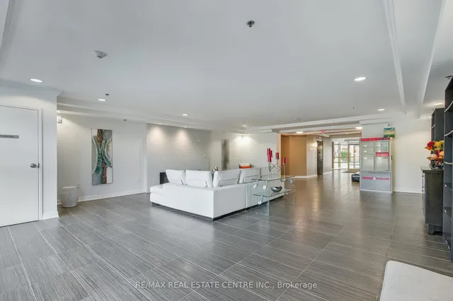 Additional image 36 of 1421 Costigan Rd Unit 404