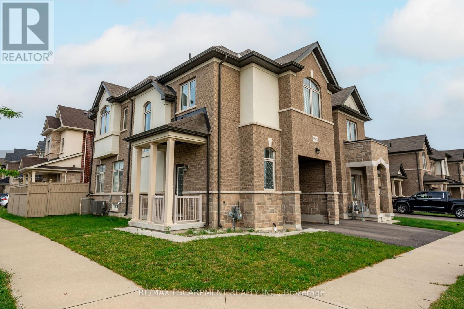 Property image for 3883 TUFGAR CRESCENT|Burlington (Alton), Ontario L7M1N7