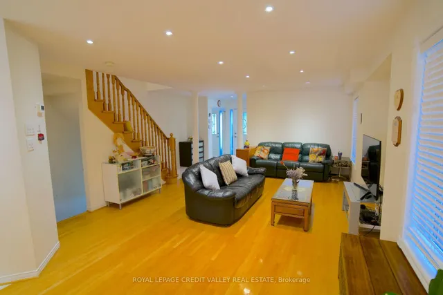 Additional image 10 of 464 Dalmuir Mews