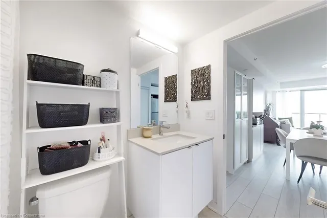 Additional image 18 of 3210 Dakota Common Common Unit A814