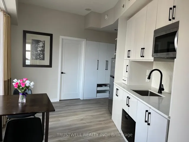 Additional image 3 of 1 King St Unit 3711