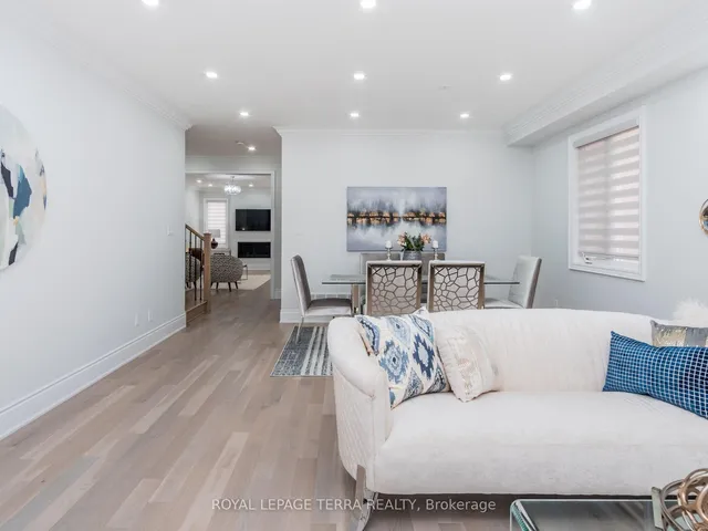 Additional image 5 of 114 Folgate Cres