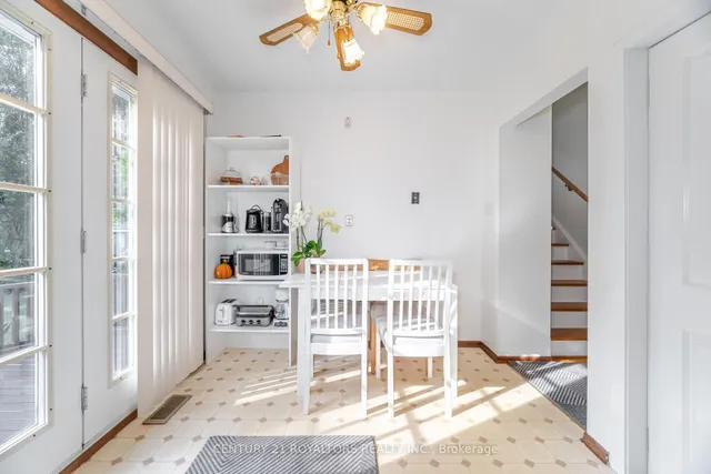 Additional image 12 of 32 Farmington Dr