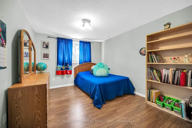 Additional image 22 of 1460 Garth St Unit 18