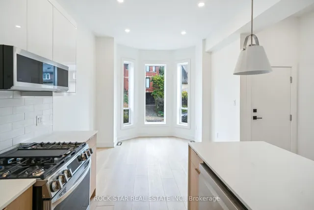 Additional image 17 of 42 Ray St