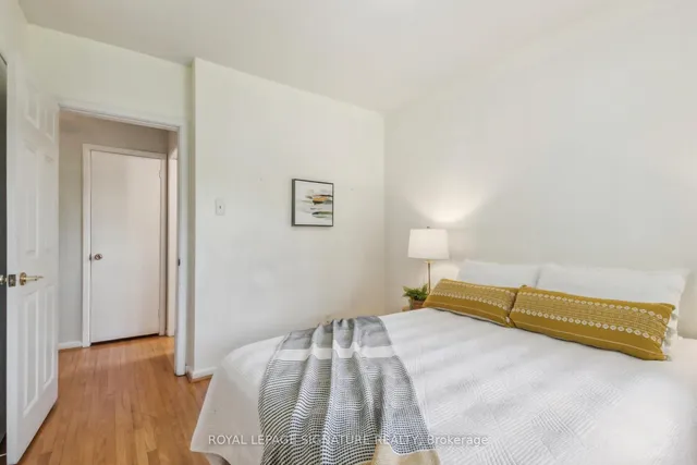 Additional image 31 of 54 Neapolitan Dr