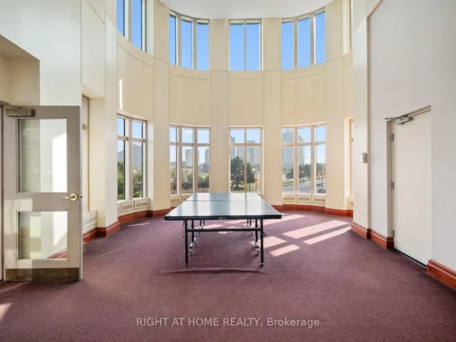 Additional image 30 of 18 Lee Centre Dr Unit 2013