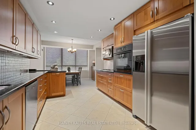 Additional image 19 of 2900 Yonge St Unit 702