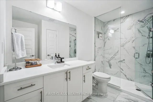 Additional image 14 of 610 Farmstead Dr Unit 104