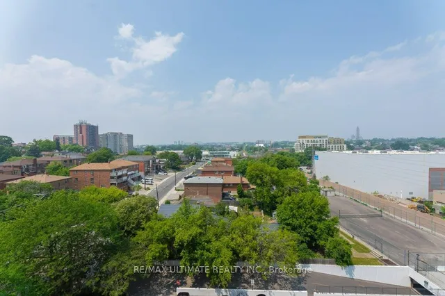 Additional image 20 of 541 Blackthorn Ave Unit 1202