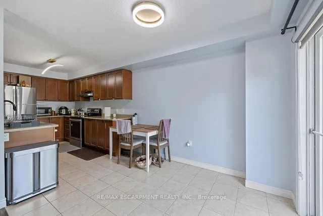 Additional image 17 of 235 Bellagio Ave