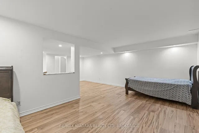 Additional image 25 of 34 Dynasty Ave Unit 13