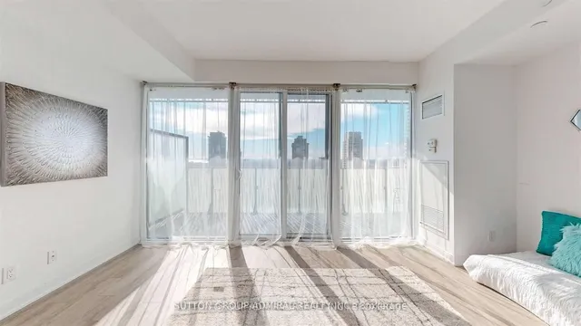 Additional image 6 of 42 Charles St Unit 4105