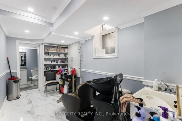 Additional image 47 of 20 Vanderpool Cres