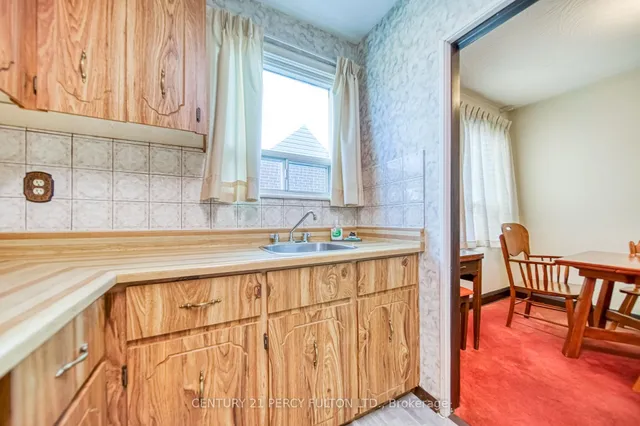 Additional image 12 of 3184 St Clair Ave