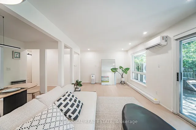 Additional image 14 of 1270 Gainsborough Dr Unit 72