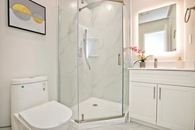 Additional image 17 of 39 La Peer Blvd