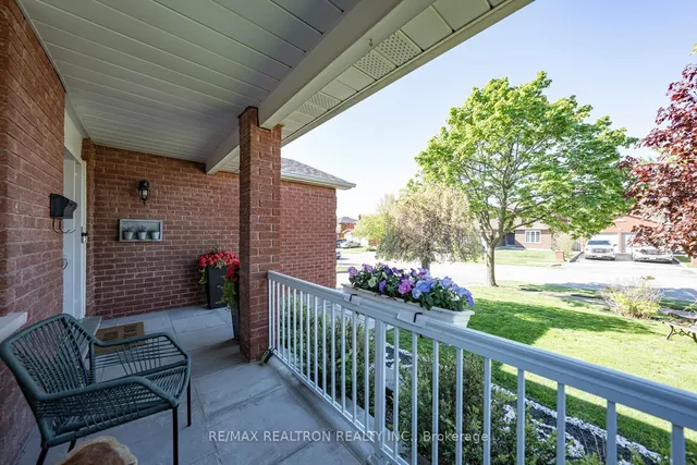 Additional image 3 of 221 Old Orchard Circ