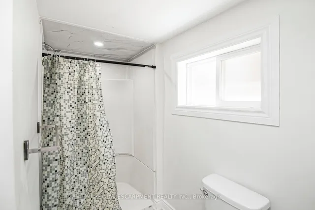 Additional image 33 of 140 East 35th St