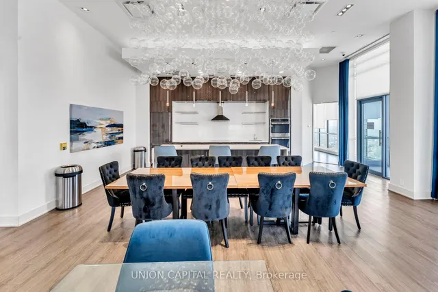 Additional image 36 of 10 Parklawn Rd Unit 1305