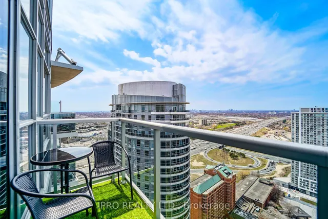 Additional image 2 of 135 Village Green Sq Unit PH21