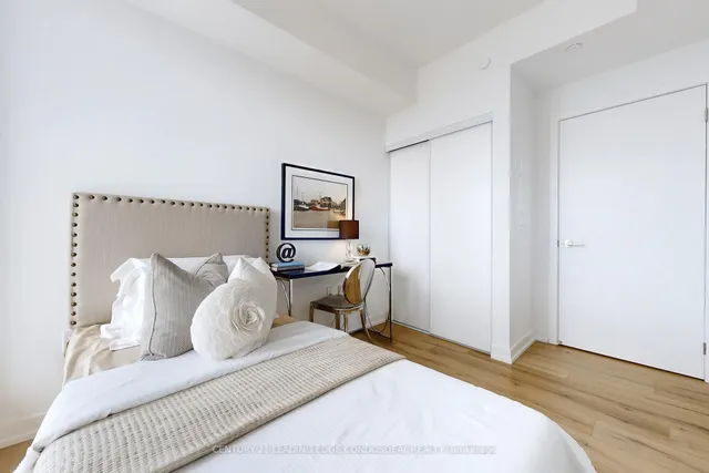 Additional image 33 of 1195 The Queensway St Unit 907