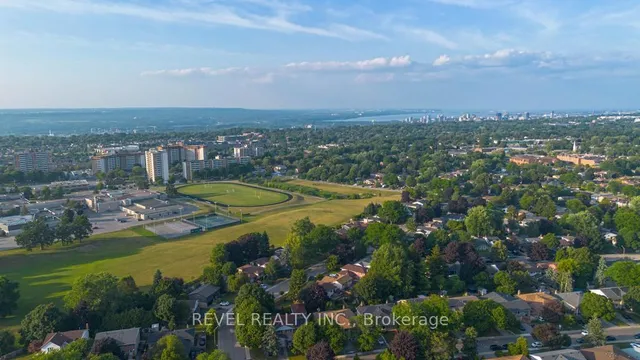 Additional image 37 of 187 Guildwood Dr