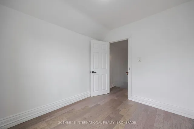 Additional image 16 of 81 Clinton St