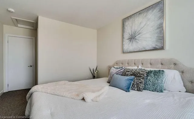 Additional image 34 of 590 North Service Rd