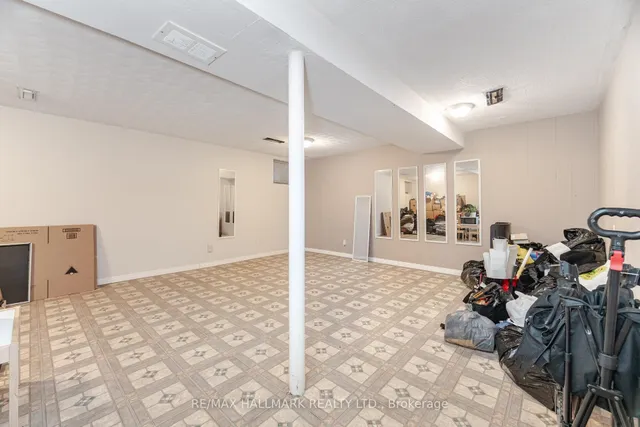 Additional image 37 of 73 Dogwood Cres
