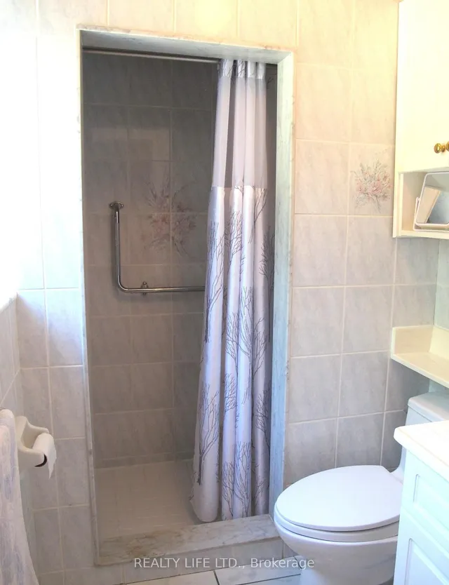 Additional image 27 of 4 Rosalie Ave