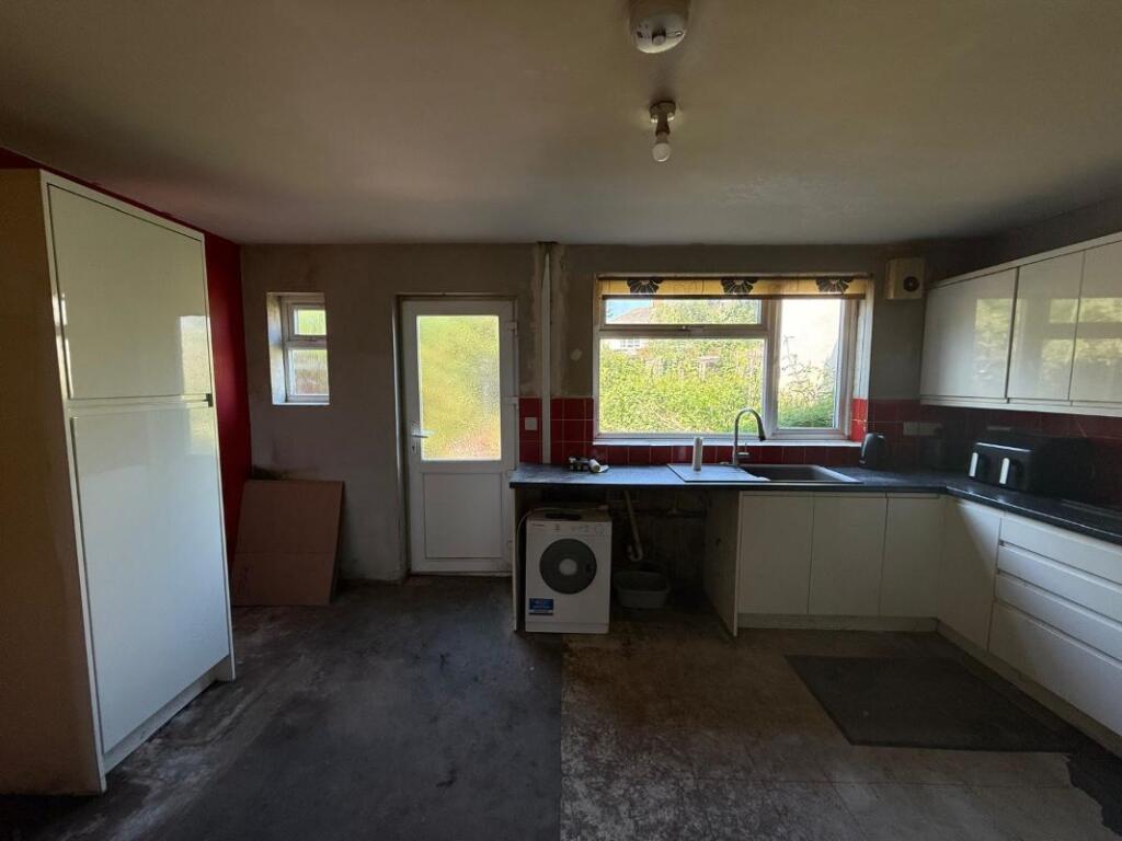 Additional image 16 of 169 Middlemore Road, West Bromwich, B71 4LS