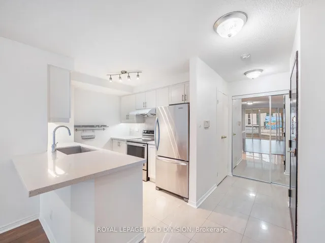Additional image 8 of 10 Queens Quay Unit 706