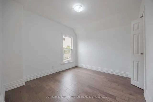 Additional image 11 of 81 Clinton St